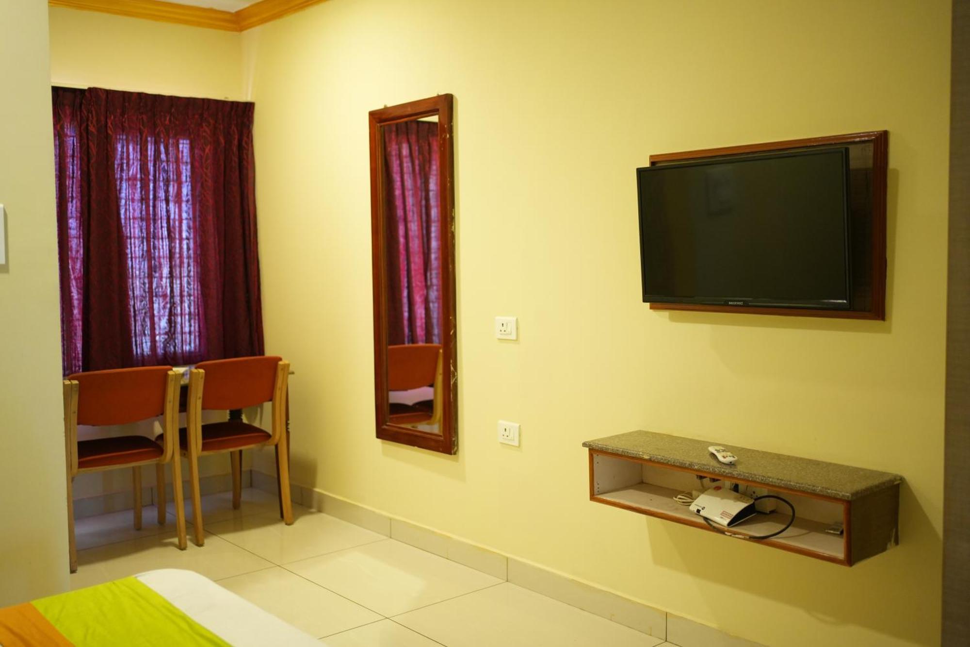 Coorg Inn Kushalnagar Exterior photo
