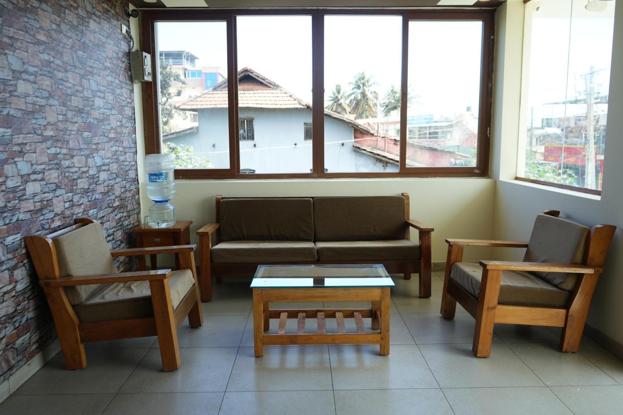 Coorg Inn Kushalnagar Exterior photo